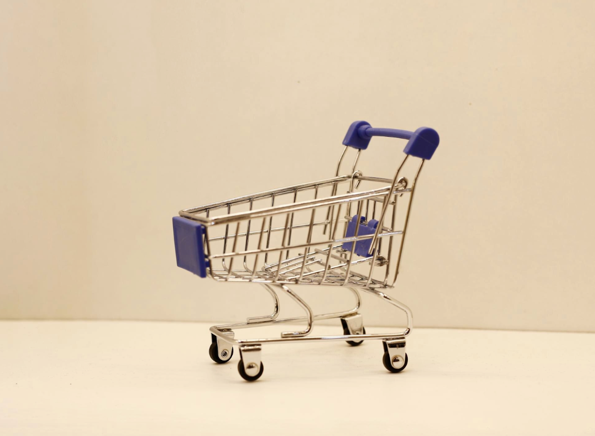 How Regional Price Comparison Platforms Capture High-Intent Leads at Scale